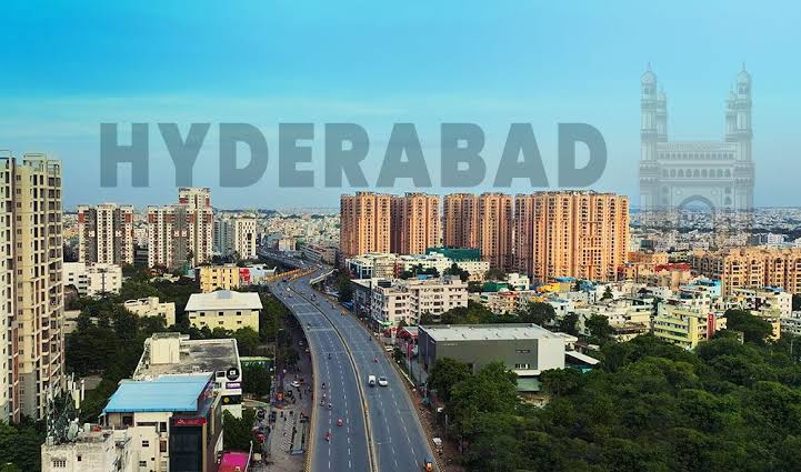 🏰 Hyderabad Heritage & Ramoji Film City Tour - 3N/4D